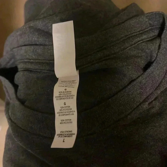 Hakuna Matata, gray shirt size large - Picture 3 of 4